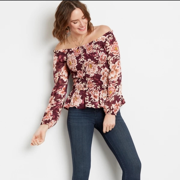 2/$40 ✨Floral Peplum Blouse - Picture 1 of 5